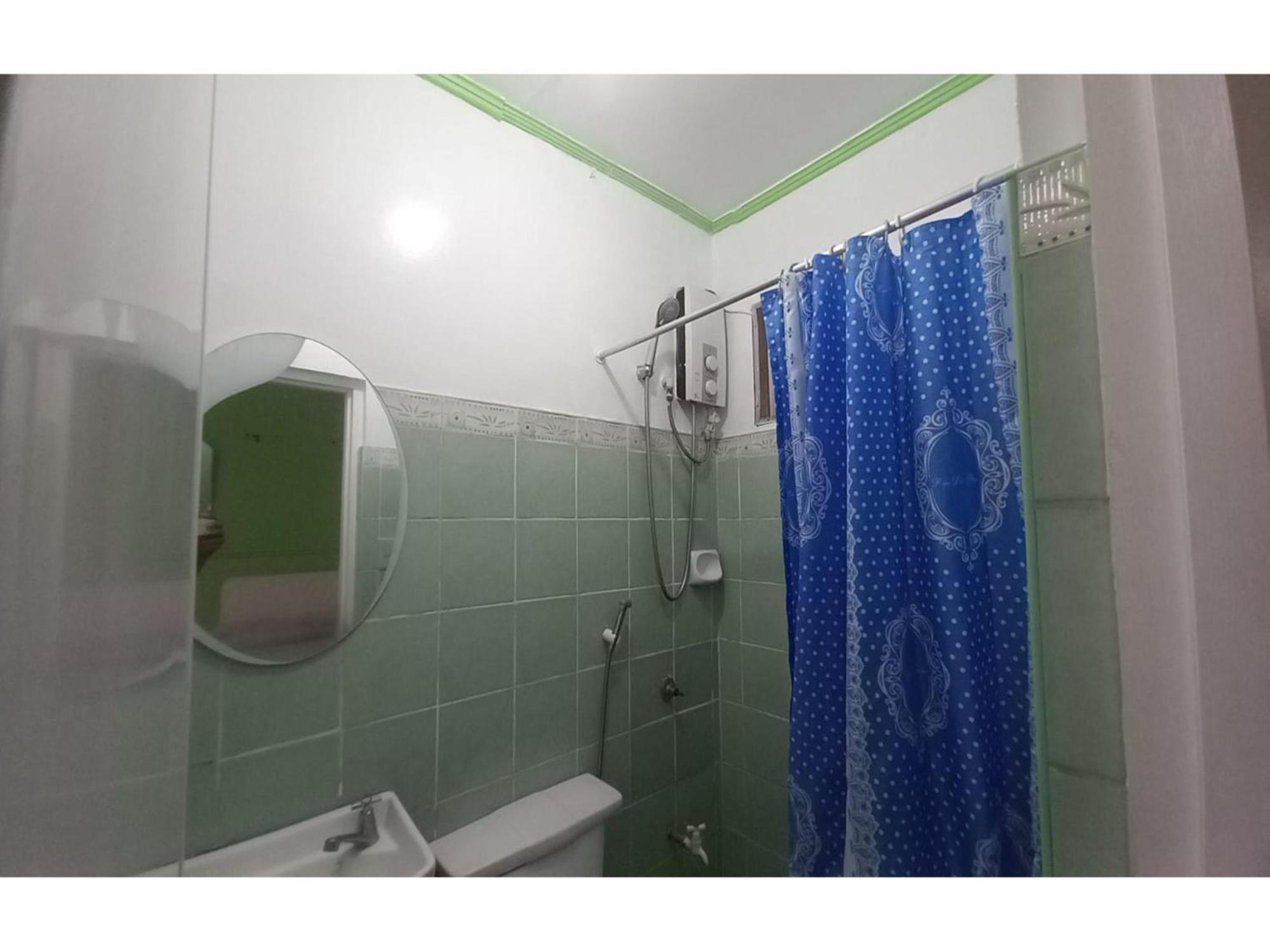 Oyo 1048 Jomckayl Apartelle Naga  Exteriör bild