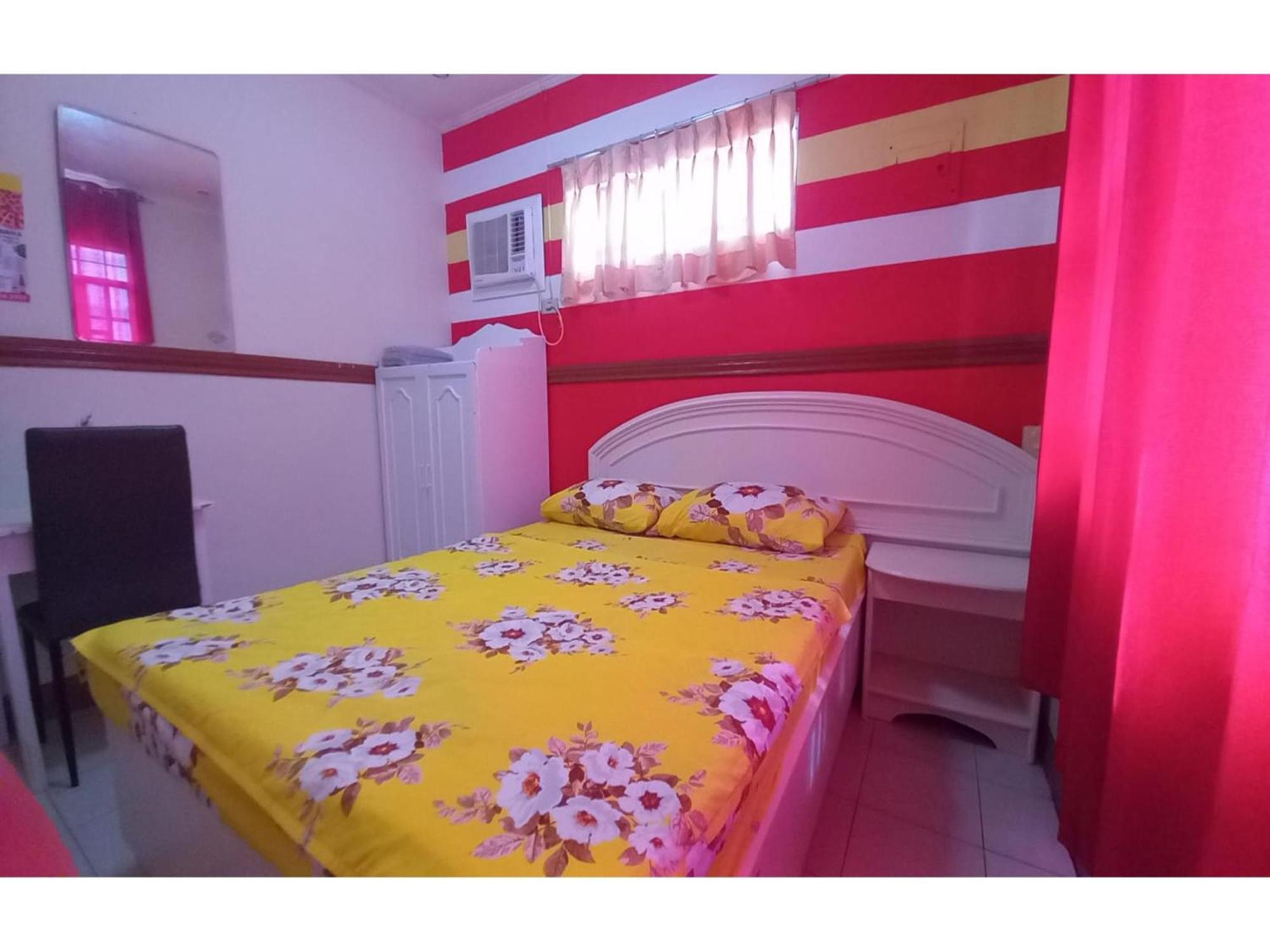 Oyo 1048 Jomckayl Apartelle Naga  Exteriör bild